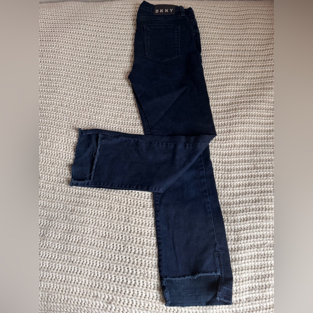 DKNY Dark Wash Raw-Hem Skinny Jeans Size 26